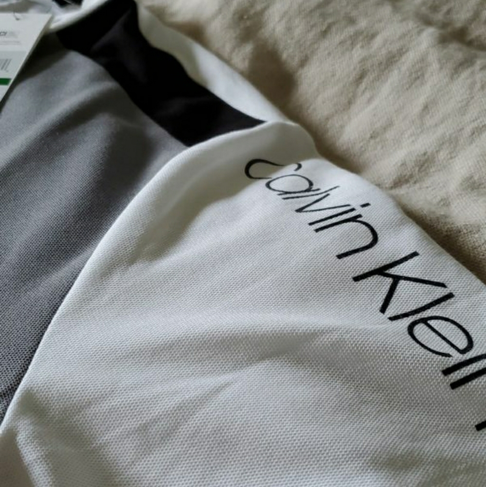 Calvin Klein Men's Shirt (Size Large) BRAND NEW